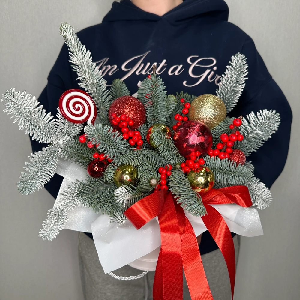 Композиция из Нобилиса и илекса